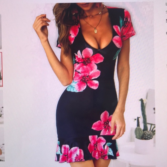 CBR Dresses & Skirts - Lace-Up Back Floral Print Ruffles Bodycon Dress